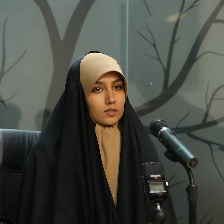 عاطفه سادات موسوی