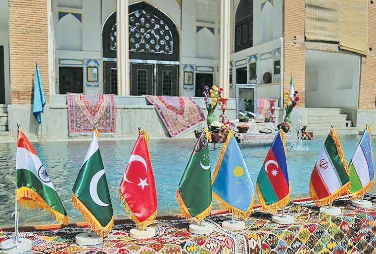 اتحادیه کشورهای فارسی‌زبان باید تشکیل شود/ گفت‌وگوی روزنامه ایران با یعقوب یسنا