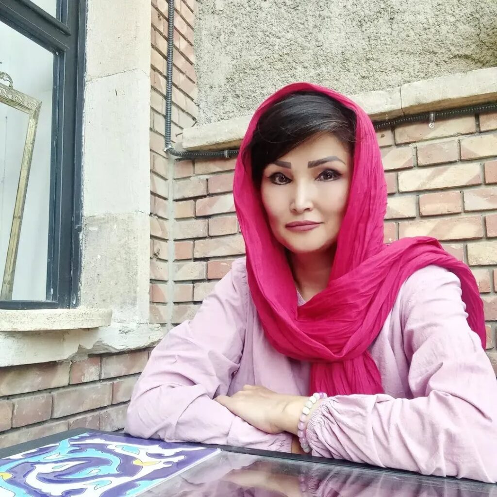 مینا نصر
