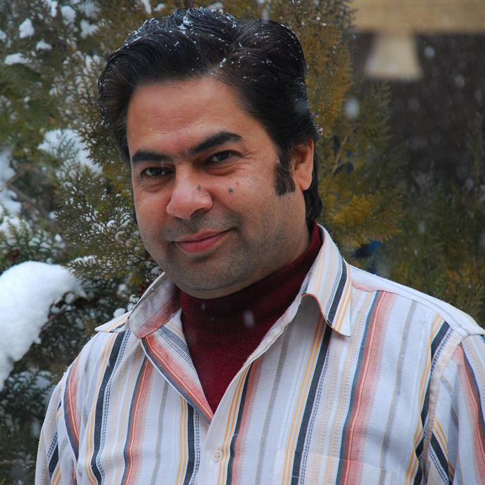 همایون مروت