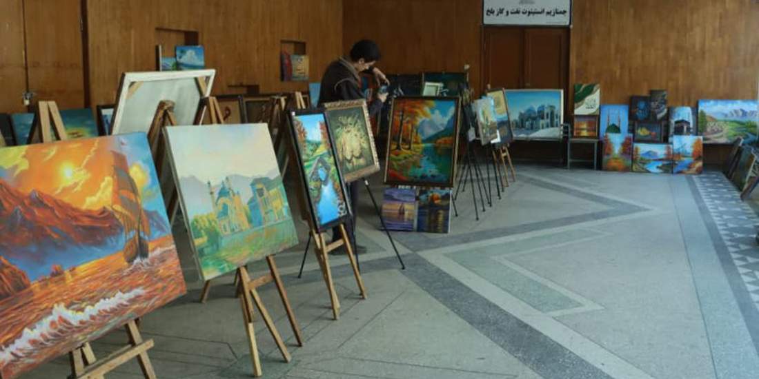 افتتاح نمایشگاه «هفت قلم» در مزارشریف با نمایش بیش از ۱۴۰ اثر هنری