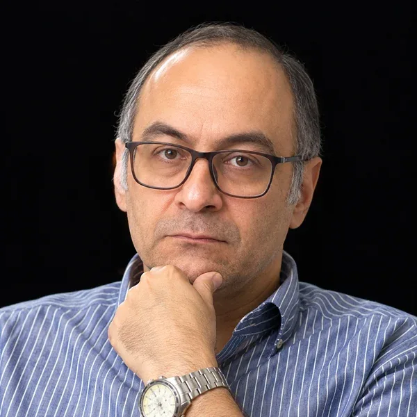 بهروز ثروتی