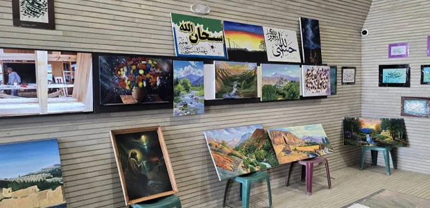 از نقاشی تا هنرهای اسلامی؛ نمایشگاه هنری بامیان با آثار ۷۰ هنرمند گشایش یافت
